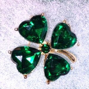 Emerald Green Crystal 4 Leaf Clover Brooch